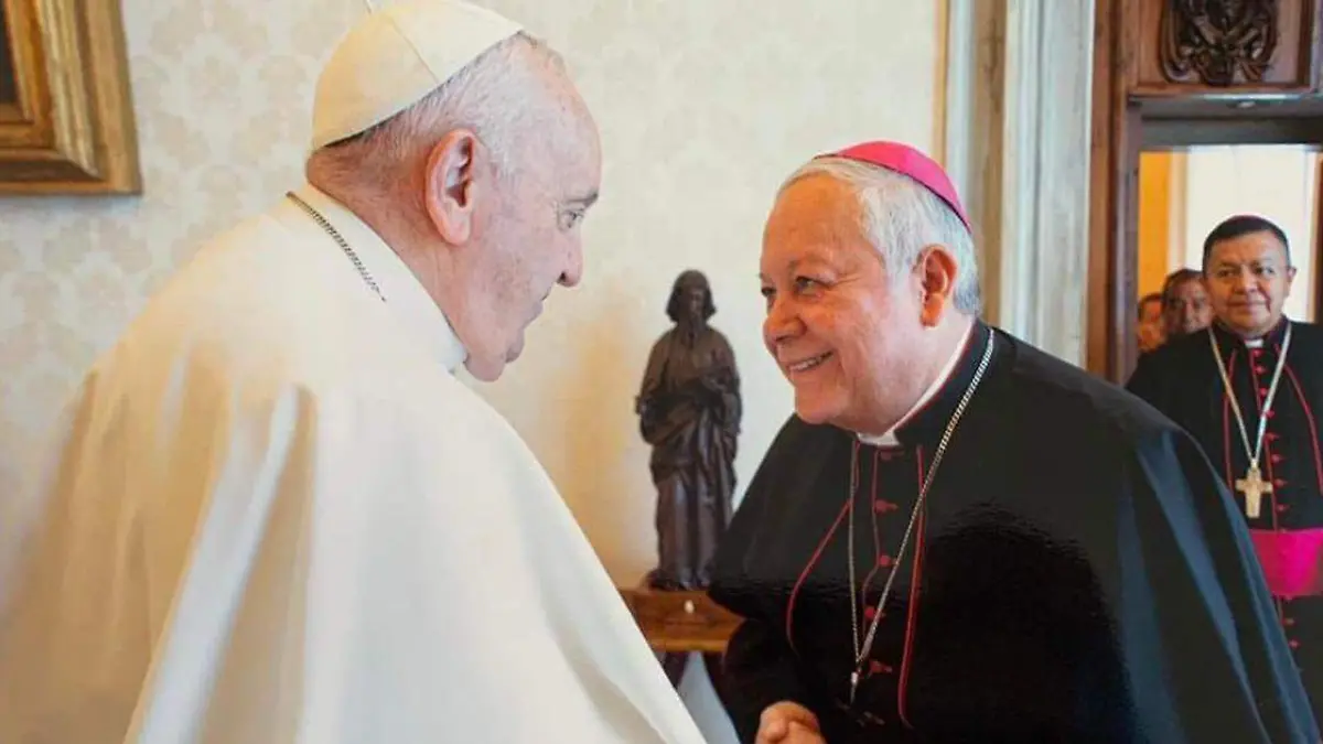 El arzobispo de Puebla, Víctor Sánchez Espinosa, se reunió con el Papa Francisco